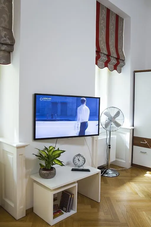 Modern Apartment Vsehrdova Praga Repubblica Ceca